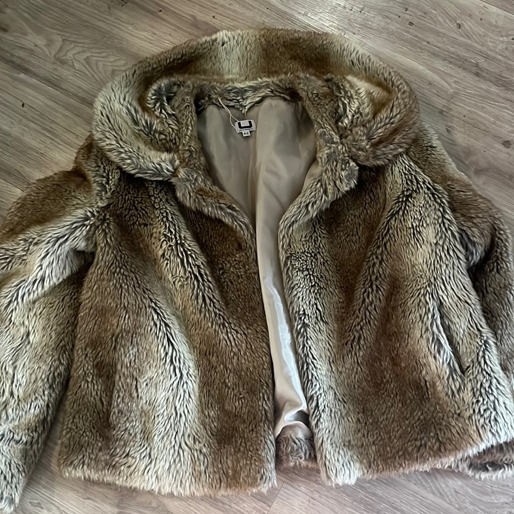 U By Adolfo Dominguez Faux Fur SZ 42